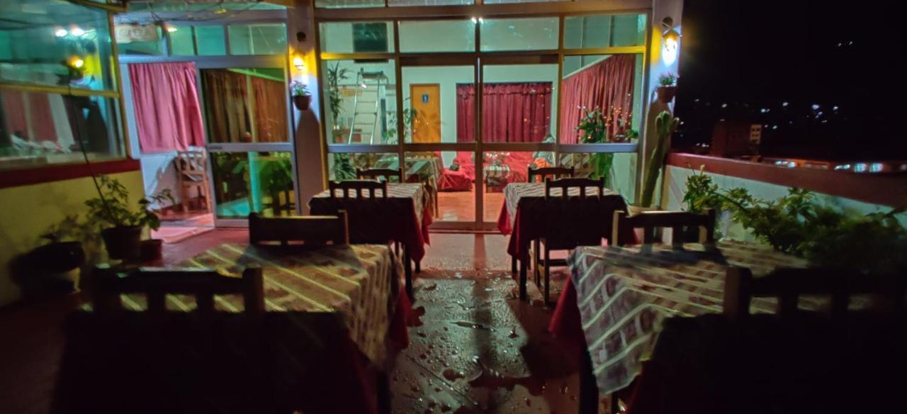 Lhotse Hostel B&B Huaraz  Bagian luar foto
