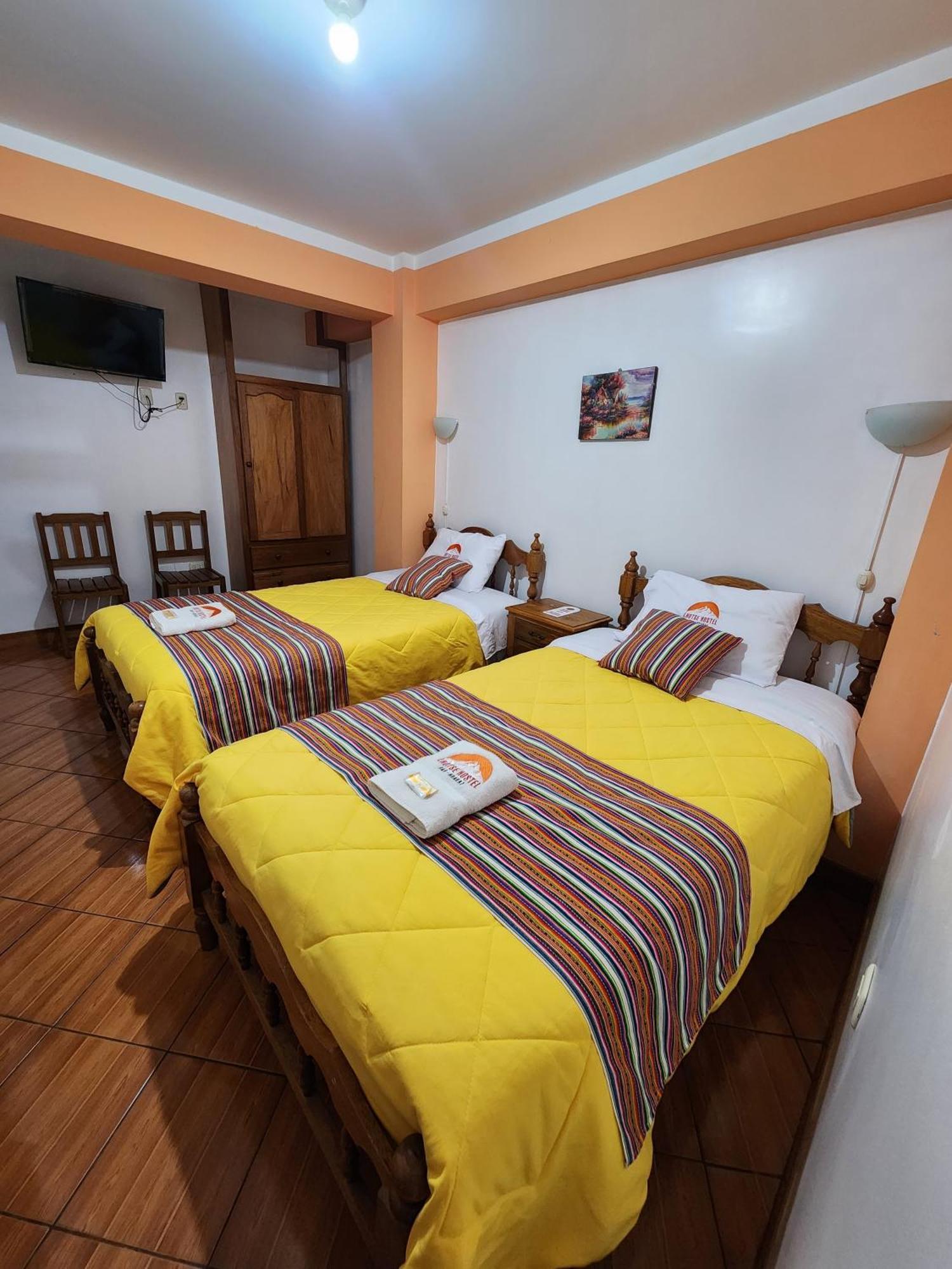 Lhotse Hostel B&B Huaraz  Bagian luar foto